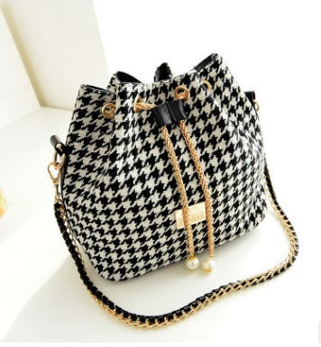 Wholesale Canvas Pearl Chain Tote Bag